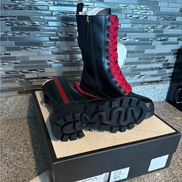 Auth GUCCI Magnum Calf Cirano Lux Black/Red
Lace Up Side Zip Boots- Size 38 - Picture 4 of 6